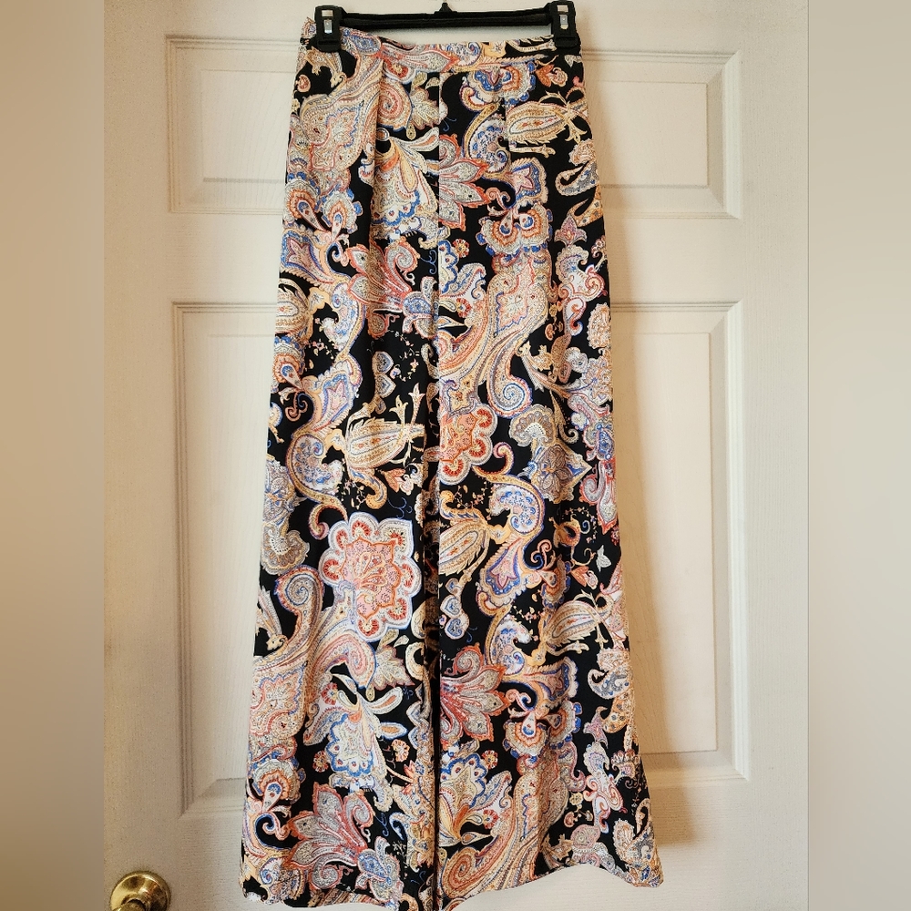 Size Small, Cropped, paisley, wide-leg pants
